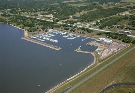 Wet Slips – Lewis & Clark Marina